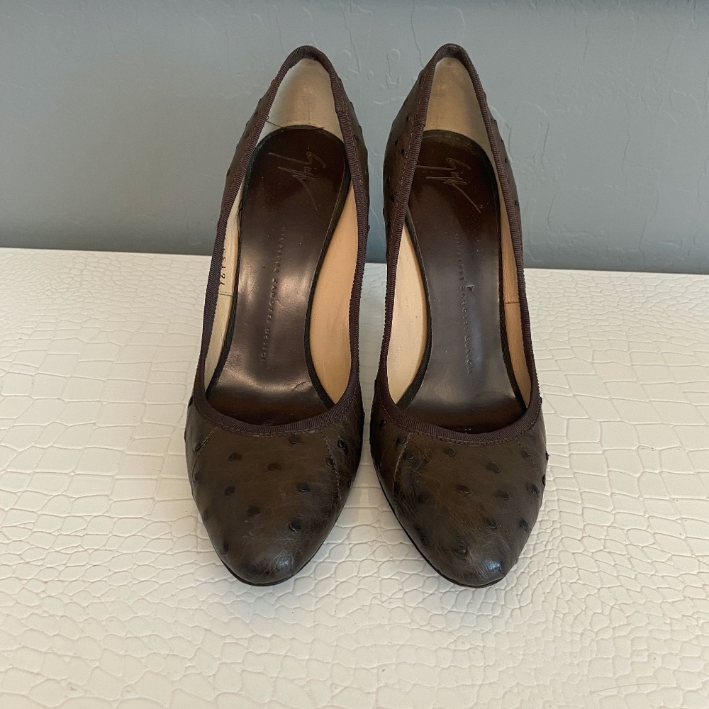 Giuseppe Zanotti Brown heels